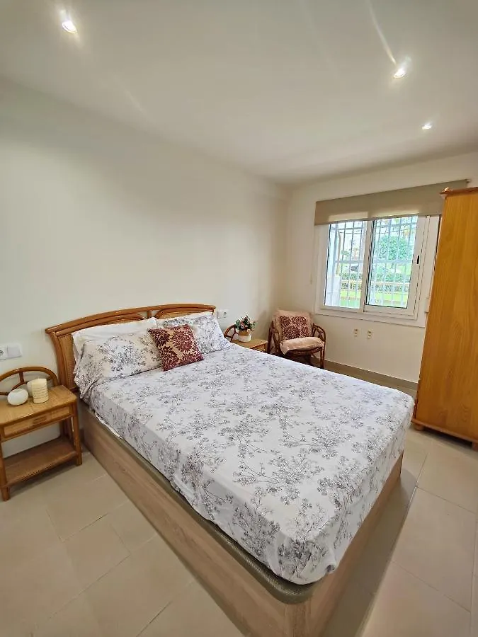 Apartamento Vistas Al Mar De La Pineda! Apartment 0*,